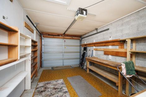 Photo of property in 15 Carthew Street, Feilding, 4702