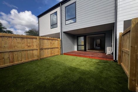Photo of property in 6/21 Divich Avenue, Te Atatu South, Auckland, 0610