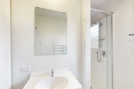 Photo of property in 16 Highbury Road, Highbury, Wellington, 6012