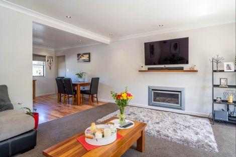 Photo of property in 46 Arawhata Road, Paraparaumu, 5032
