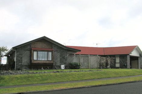 Photo of property in 46 Lansdowne Crescent, Glenview, Hamilton, 3206