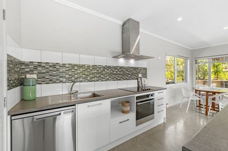 Photo of property in 15 Lee Place, Mangawhai Heads, Mangawhai, 0505