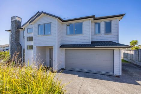 Photo of property in 20 Bearing Parade, Long Bay, Auckland, 0630