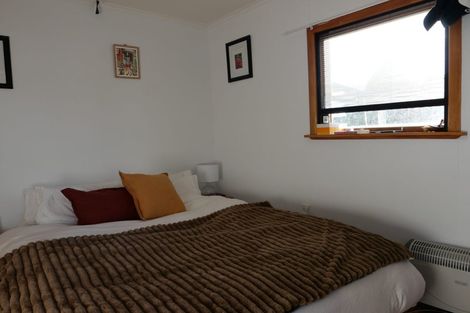 Photo of property in 9 Iti Street, Otaki, 5512