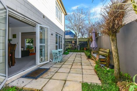 Photo of property in 41 Eversleigh Street, St Albans, Christchurch, 8014