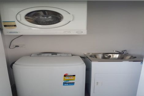 Photo of property in 120 Maidstone Road, Ilam, Christchurch, 8041