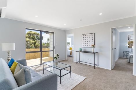 Photo of property in 18a Orams Road, Hillpark, Auckland, 2102