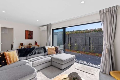 Photo of property in 2/218 Springfield Road, St Albans, Christchurch, 8014