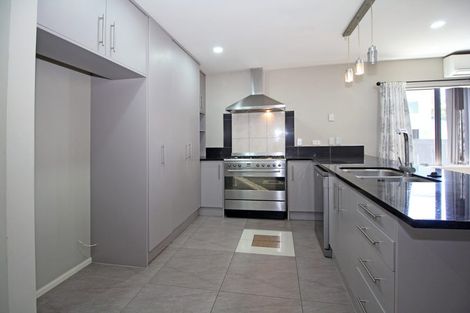 Photo of property in 28 Malahide Drive, Flat Bush, Auckland, 2019