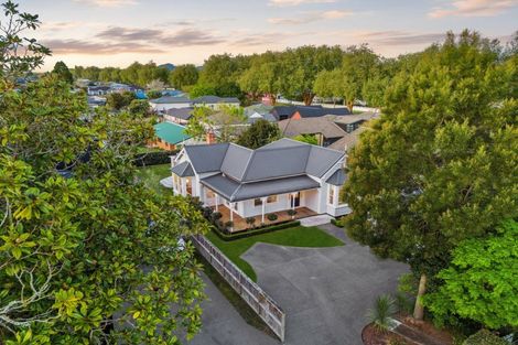 Photo of property in 16 Hamilton Road, Cambridge, 3434