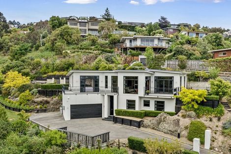 Photo of property in 16 Iles Lane, Cashmere, Christchurch, 8022