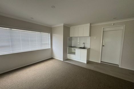 Photo of property in 23a Luton Avenue, Sunnyhills, Auckland, 2010