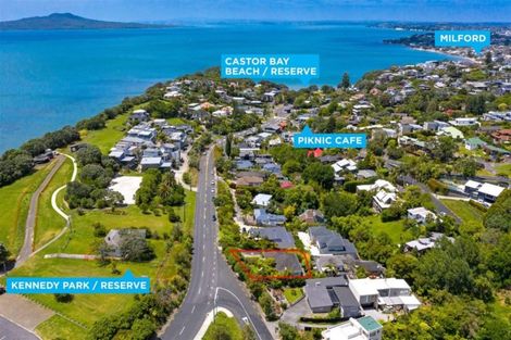 Photo of property in 104 Beach Road, Castor Bay, Auckland, 0620