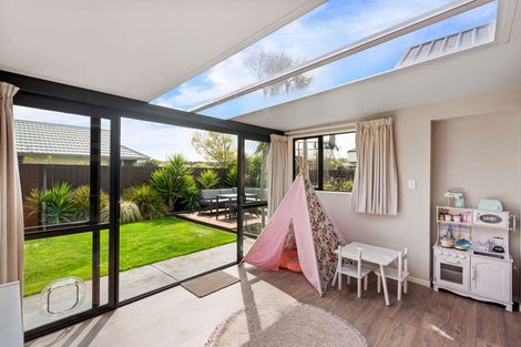 Photo of property in 36 Broadhaven Avenue, Parklands, Christchurch, 8083