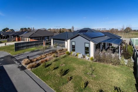 Photo of property in 37 Lock Crescent, Kaiapoi, 7630