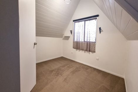 Photo of property in 2/24 Lancaster Road, Beach Haven, Auckland, 0626