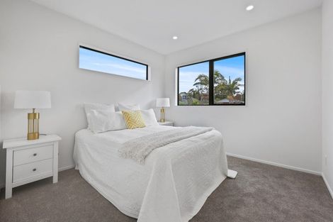Photo of property in 13b Meadway, Sunnyhills, Auckland, 2010
