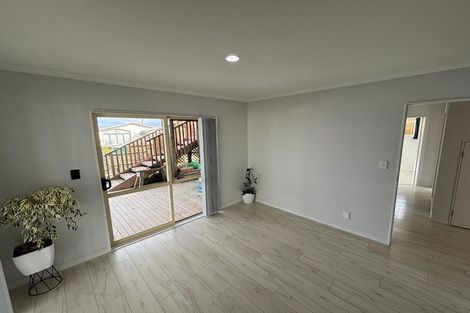 Photo of property in 49a Everard Avenue, Army Bay, Whangaparaoa, 0930