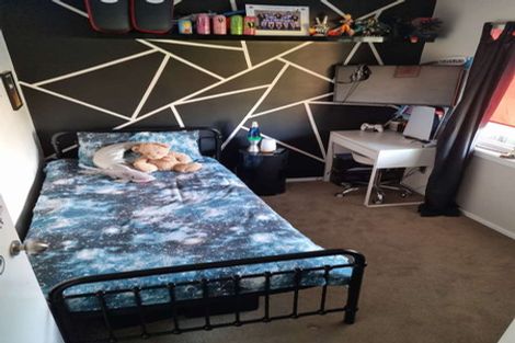 Photo of property in 20a Clayburn Road, Glen Eden, Auckland, 0602