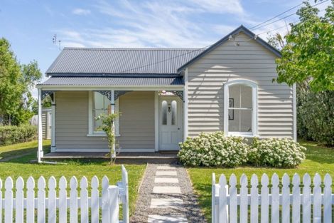Photo of property in 86 Fox Street, Featherston, 5710