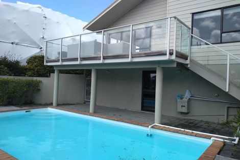 Photo of property in 1/13 Garadice Road, Rothesay Bay, Auckland, 0630