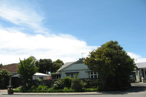 Photo of property in 58 Cleveland Street, Edgeware, Christchurch, 8013