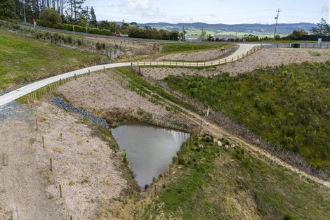 Photo of property in 197 Wishart Road, Helensville, 0875