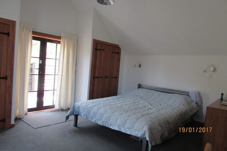 Photo of property in 140 Main Road, Allandale, Lyttelton, 8971