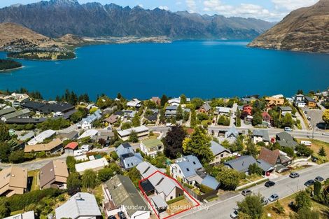 Photo of property in 13a Avalon Crescent, Fernhill, Queenstown, 9300