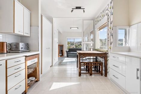 Photo of property in 16 Upland Road, Kelburn, Wellington, 6012