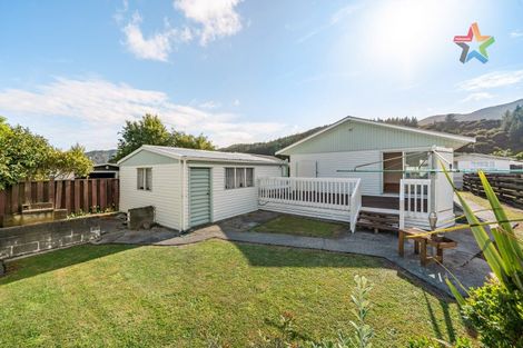 Photo of property in 21 Berkeley Road, Wainuiomata, Lower Hutt, 5014