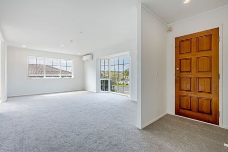 Photo of property in 49 Centorian Drive, Windsor Park, Auckland, 0632