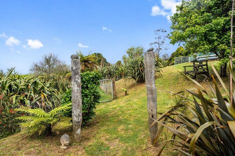 Photo of property in 105 Gorge Road, Maungaturoto, 0520