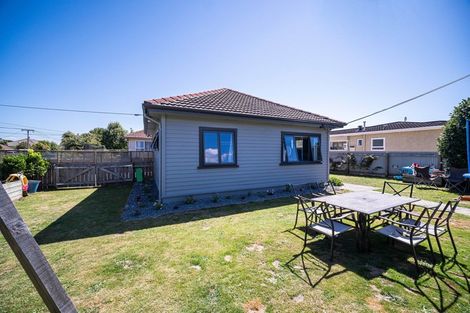 Photo of property in 32 Bledisloe Avenue, Stoke, Nelson, 7011