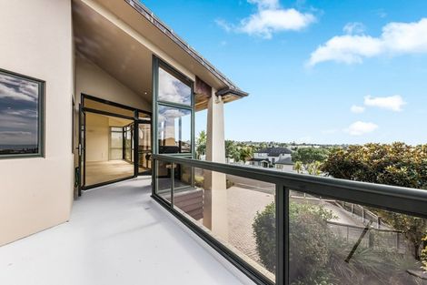 Photo of property in 9 St Clair Place, Browns Bay, Auckland, 0630