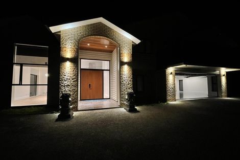 Photo of property in 3 Ballintra Close, Pinehill, Auckland, 0632