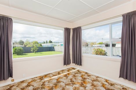 Photo of property in 15 Cochrane Street, Elgin, Gisborne, 4010