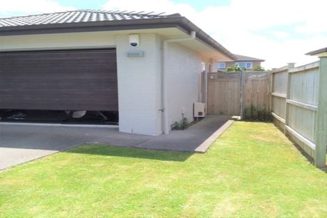 Photo of property in 5 Strathaven Road, Wattle Downs, Auckland, 2103