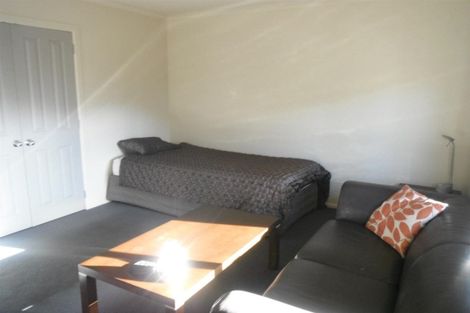 Photo of property in 2 Kawaroa Close, New Plymouth, 4310