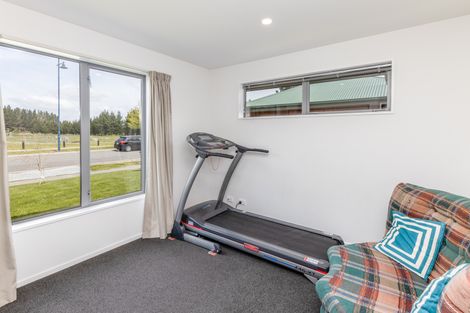 Photo of property in 50 Hakatere Road, Pegasus, 7612