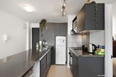 Photo of property in Monvie Apartments, 401/15 Holland Street, Te Aro, Wellington, 6011