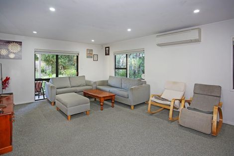 Photo of property in 30 Paulownia Place, Totara Heights, Auckland, 2105