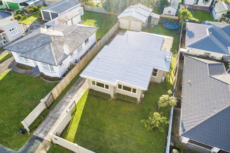 Photo of property in 30 Guy Avenue, Takaro, Palmerston North, 4410