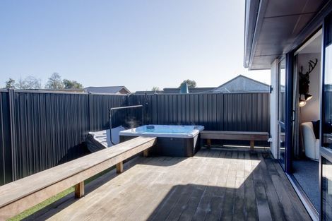 Photo of property in 18 Park Street, Winton, 9720
