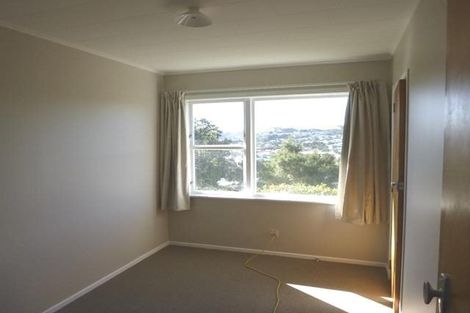 Photo of property in 91 Ruskin Road, Newlands, Wellington, 6037
