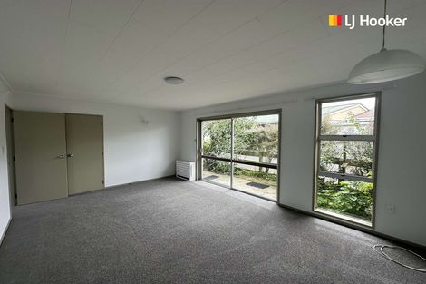 Photo of property in 17 Bradshaw Street, South Dunedin, Dunedin, 9012