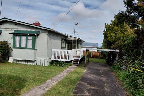 Photo of property in 1/12 Hinekohu Street, New Lynn, Auckland, 0600