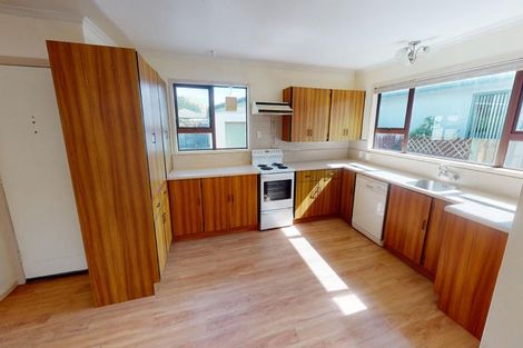 Photo of property in 12 Gloucester Street, Takaro, Palmerston North, 4412