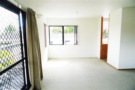 Photo of property in 10 Emery Grove, Bayview, Auckland, 0629