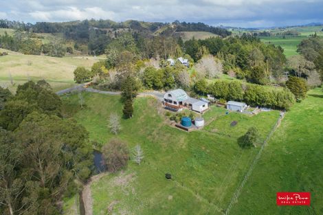 Photo of property in 307 Whananaki North Road, Opuawhanga, Hikurangi, 0181